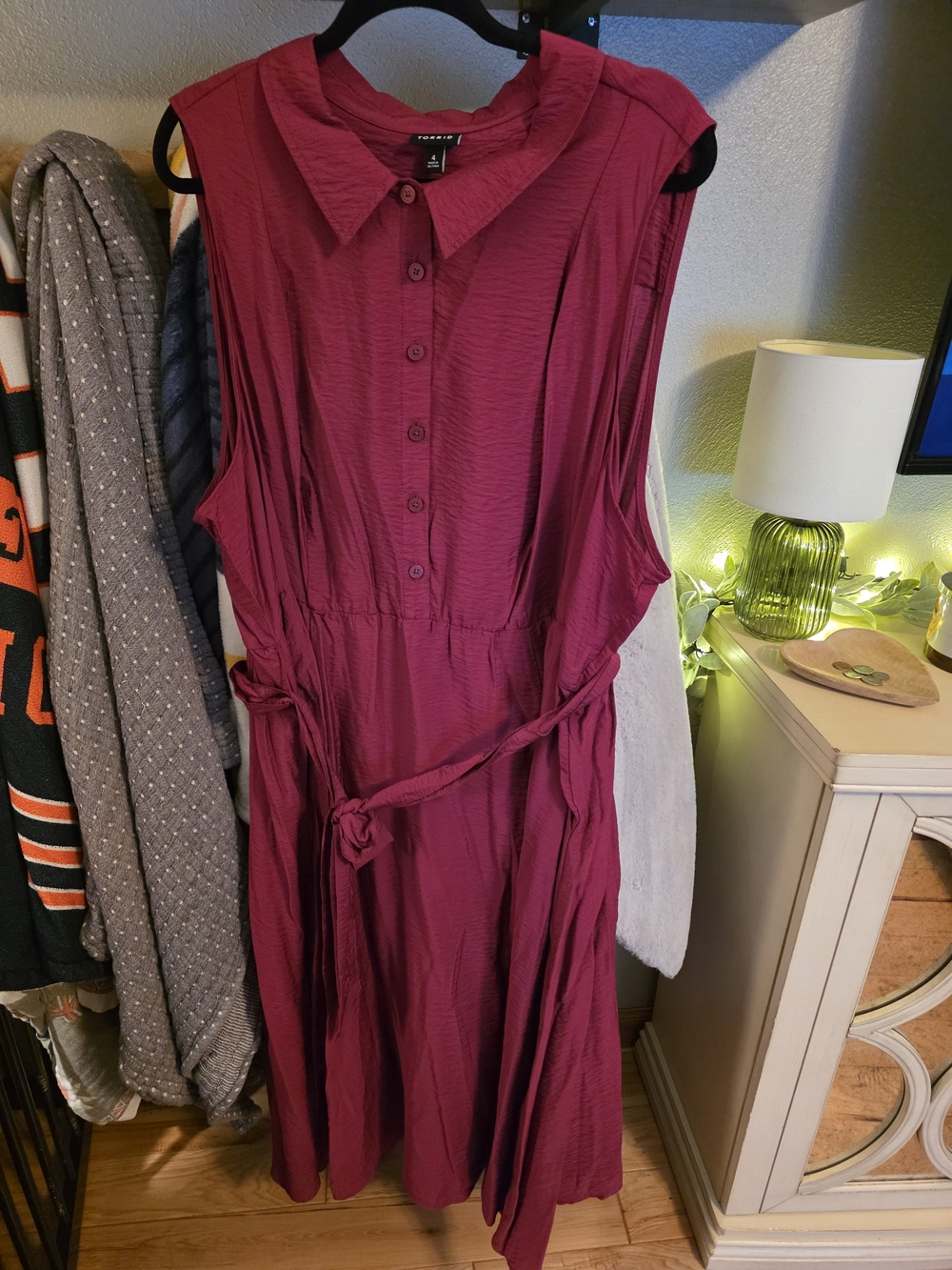 NWOT torrid Sleeveless Button-Front Midi Dress in Raspberry